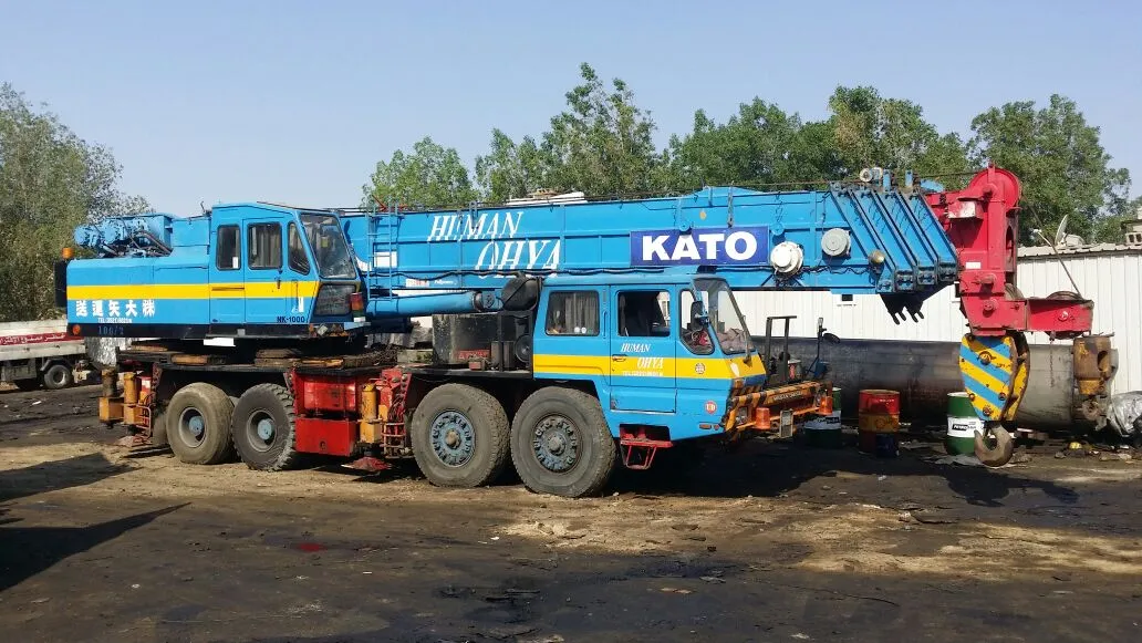 Crane 100 ton — Kato · NK-1000 · 1992 · Blue / Yellow — photo 3 of 6