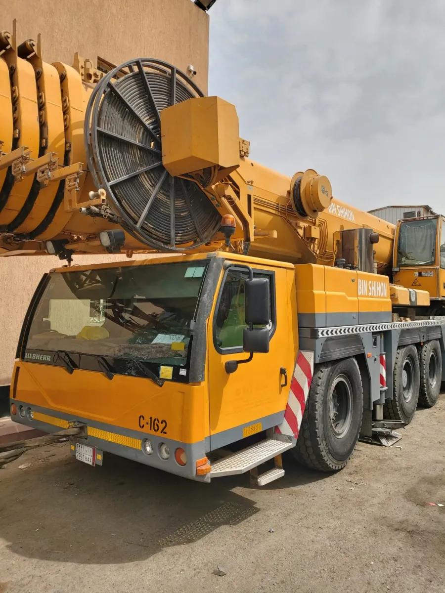 Crane 200 ton — Liebherr · LTM 1200-5.1 · 2007 · Yellow / Grey