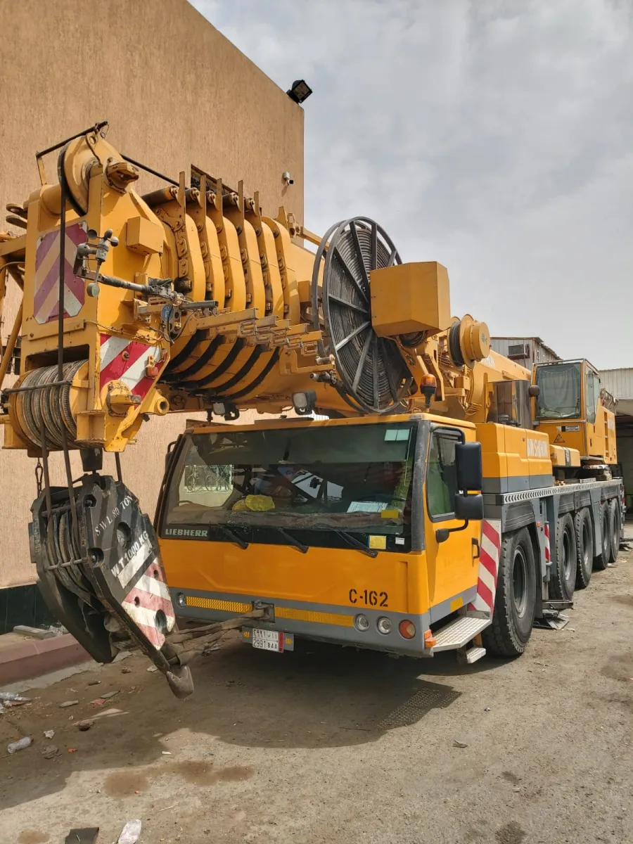 كرين 200 طن — ليهر · LTM 1200-5.1 · 2007 · اصفر/رصاصي — صورة 4 من 6