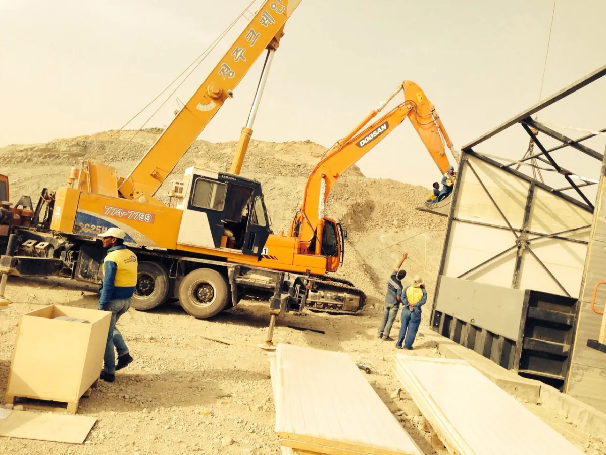 Crane 25 ton — Samsung · SC25H · 1996 · Orange — photo 2 of 6