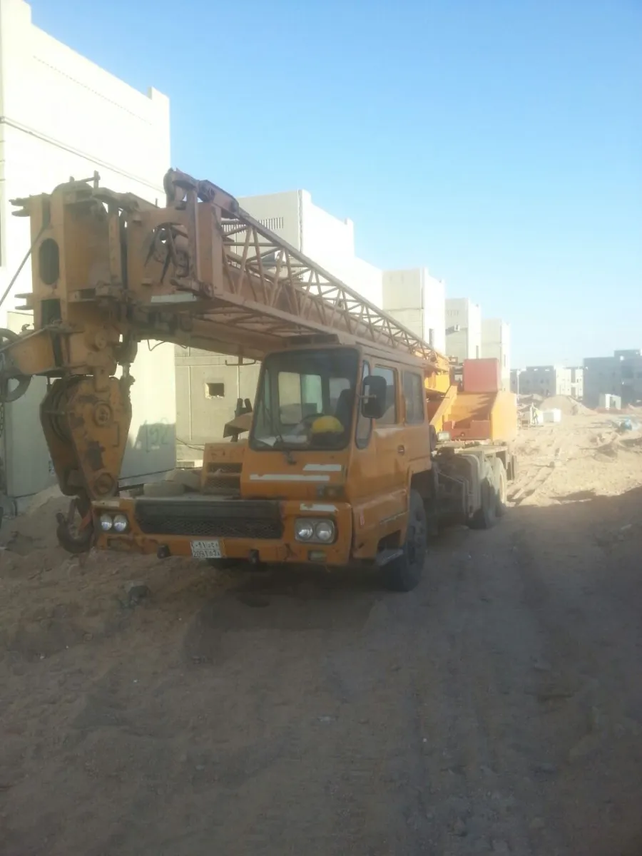 Crane 25 ton — Samsung · SC25H · 1995 · Orange