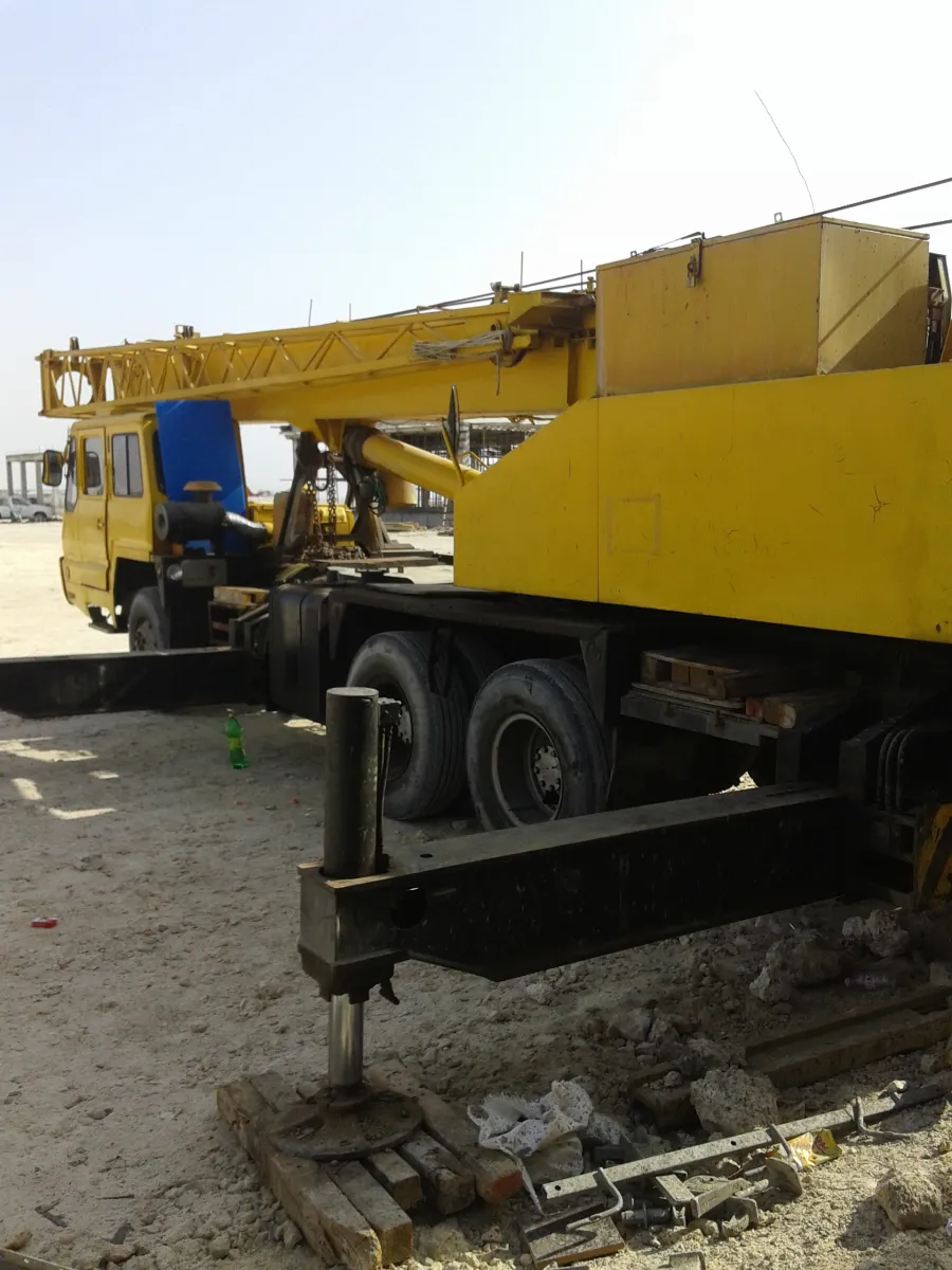 Crane 25 ton — Samsung · SC25H · 1996 · Yellow — photo 6 of 6