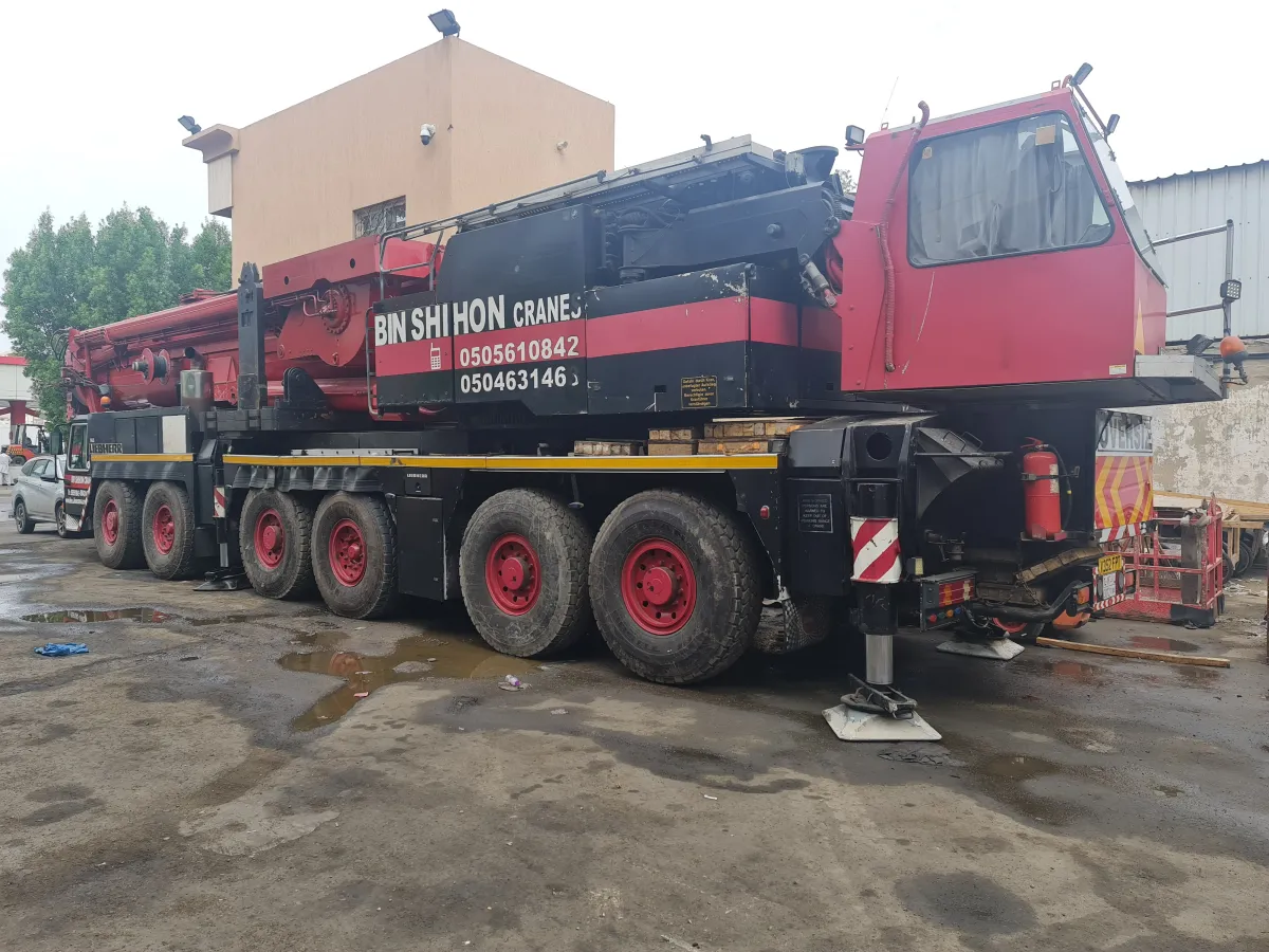 Crane 300 ton — Liebherr · LTM 1300 · 2000 · Red — photo 3 of 6