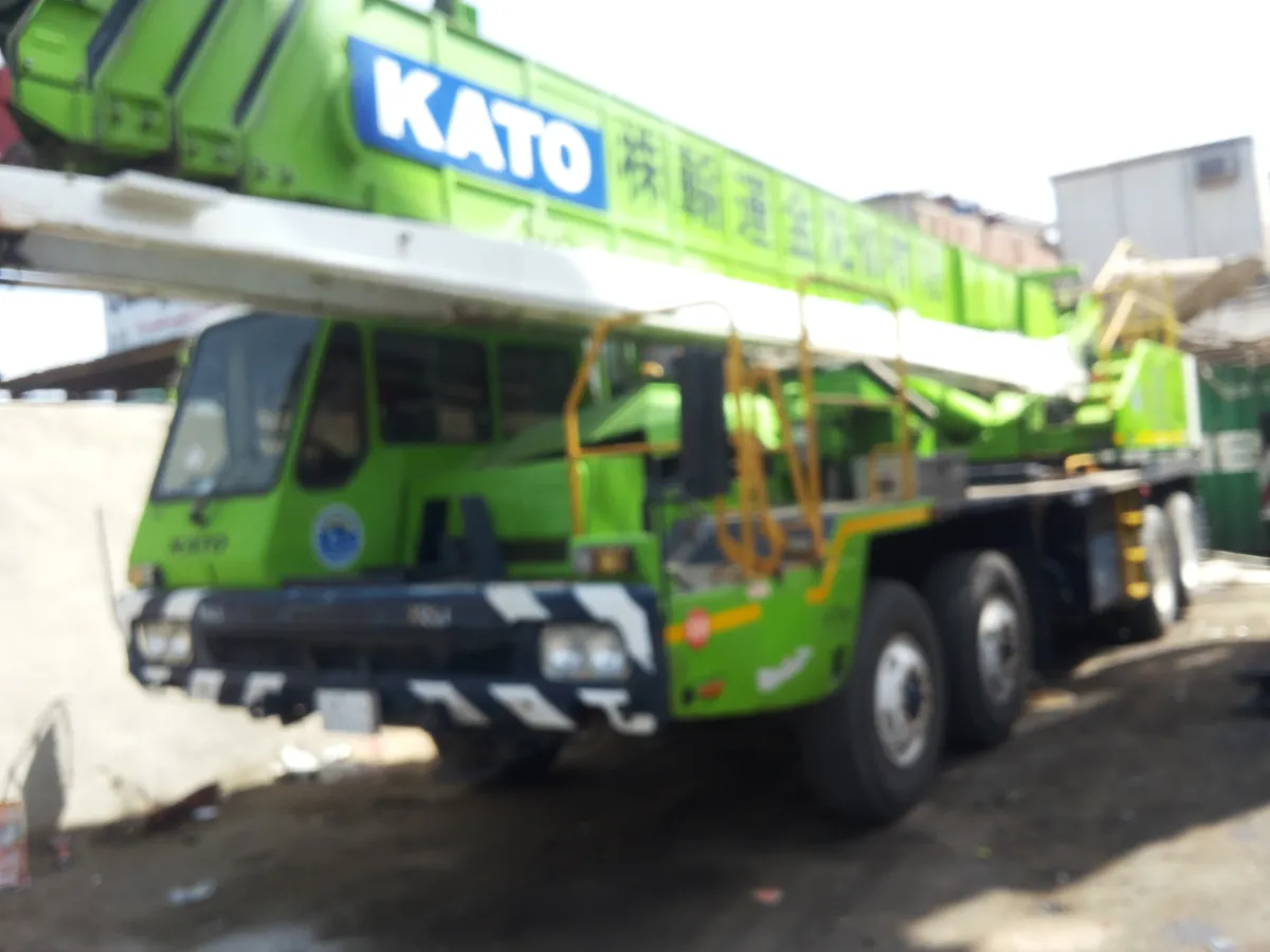 Crane 50 ton — Kato · NK500E-V · 2001 · Green / White