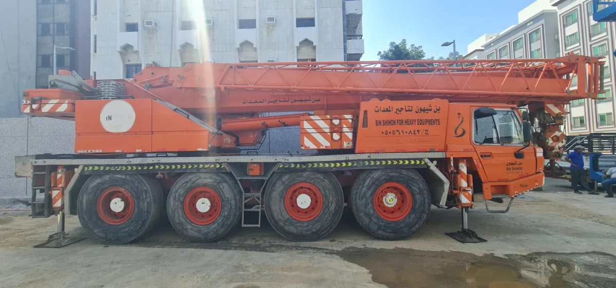 Crane 60 ton — Tadano · FAUN ATF 60-4 · 2004 · Yellow