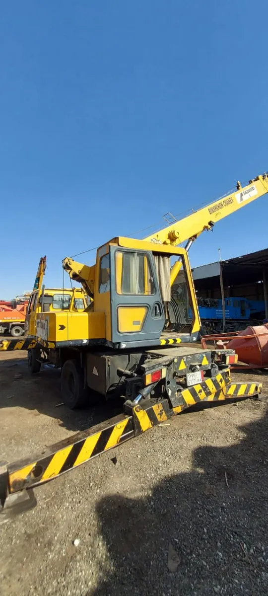 Crane 7 ton — Tadano · TS75M-1 · 1991 · Yellow
