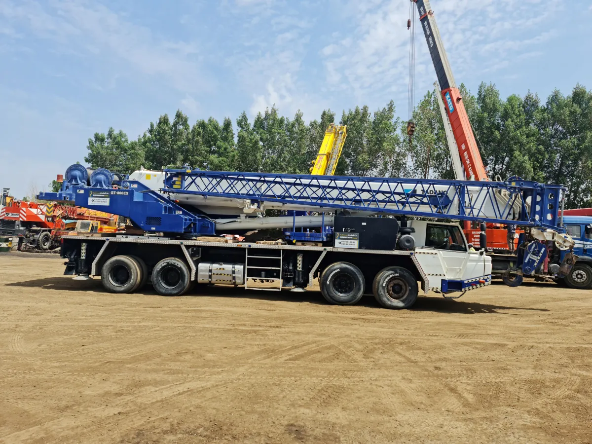 Crane 80 ton — Tadano · GT-800EX · 2009 · White / Blue — photo 4 of 6