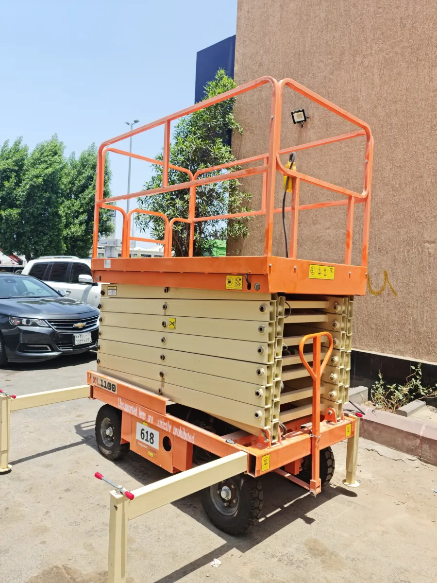 Scissor lift 11 m — X-Lift · XL1100 · 2022 · Orange