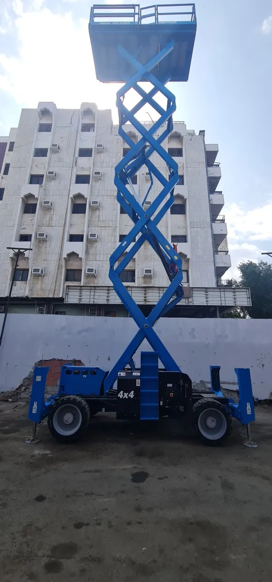 Scissor lift 15 m — Genie · GS-4390 · 2018 · Blue — photo 2 of 2
