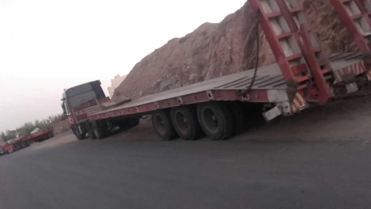 ترلة اسود — مرسيدس · Actros · 2003 · اسود — صورة 5 من 5