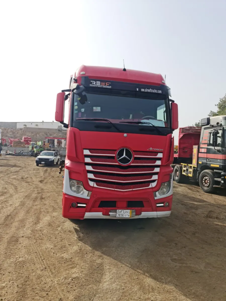 Trailer Red — Mercedes-Benz · ACTROS 4843 · 2016 · Red
